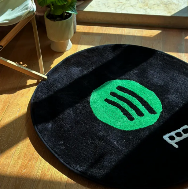 Shopify Stereo Rug